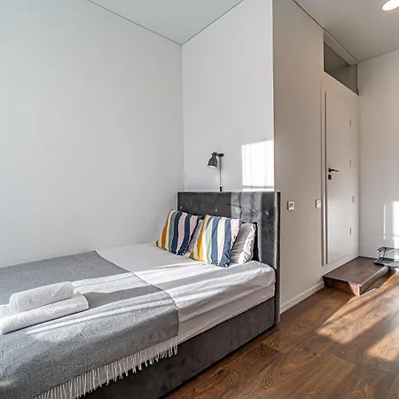 Uptown Nr 7 With Parking & Ac Apartment *