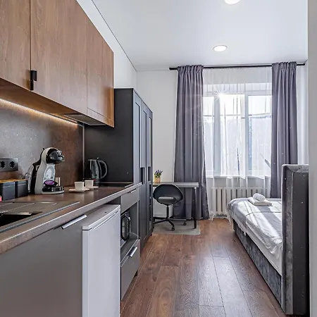 Uptown Nr 7 With Parking & Ac *